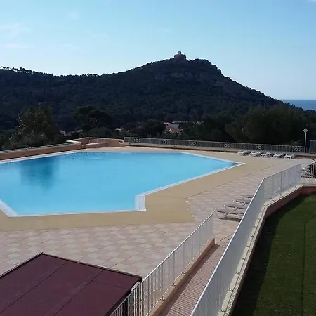 Cap Esterel 6 Pers Vue Classe 3 Etoiles Saint-Raphaël