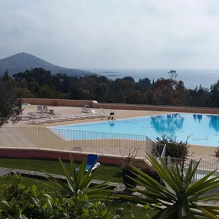 Cap Esterel 6 Pers Vue Classe 3 Etoiles Apartmán *