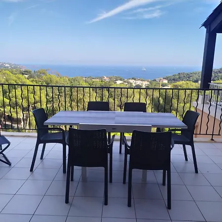 Cap Esterel 6 Pers Vue Classe 3 Etoiles Daire Saint-Raphaël