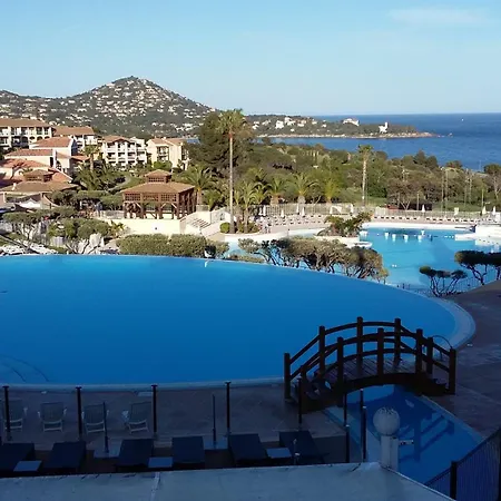 Daire Cap Esterel 6 Pers Vue Classe 3 Etoiles Saint-Raphaël