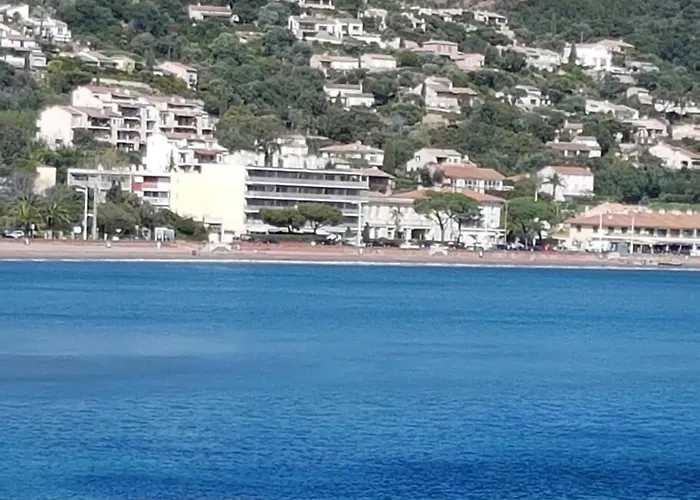 Cap Esterel 6 Pers Vue Classe 3 Etoiles *