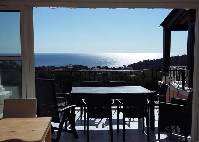Daire Cap Esterel 6 Pers Vue Classe 3 Etoiles *